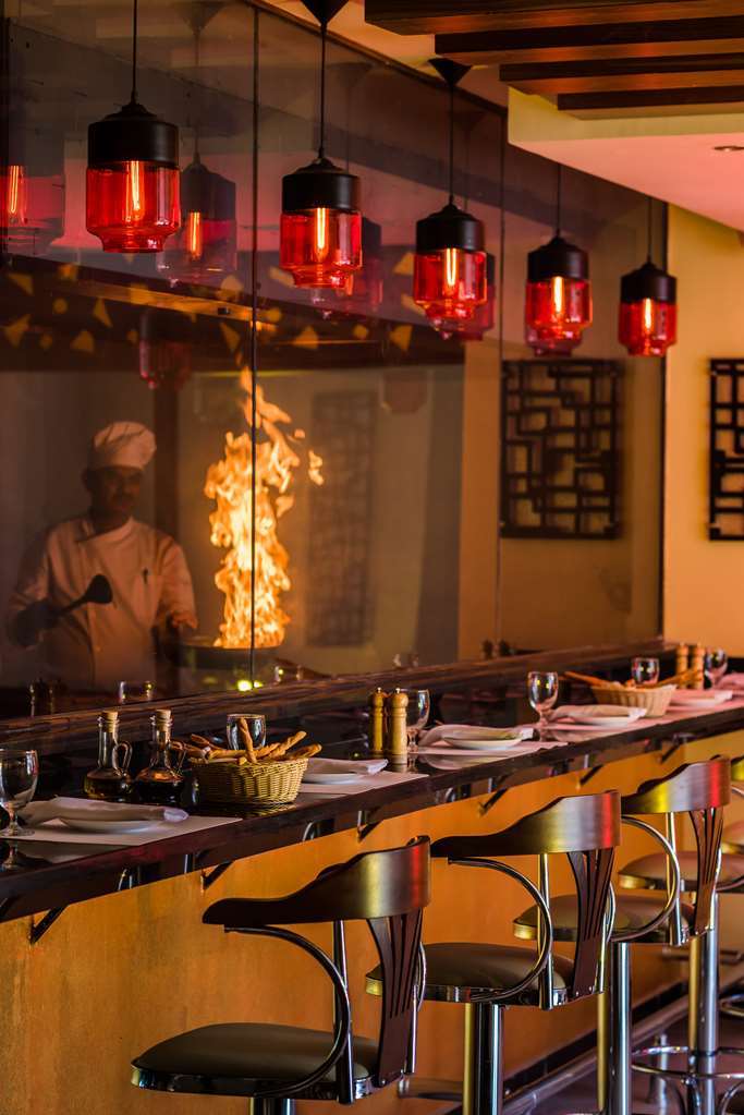 Golden Tulip Dar Es Salaam City Center Hotel Restoran fotoğraf