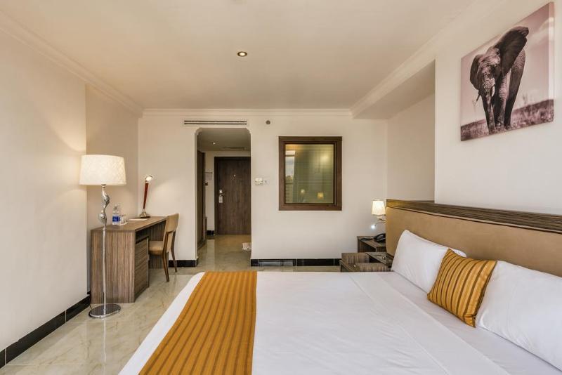 Golden Tulip Dar Es Salaam City Center Hotel Dış mekan fotoğraf